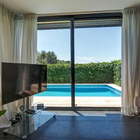 וילה Sunset House By Hello Homes